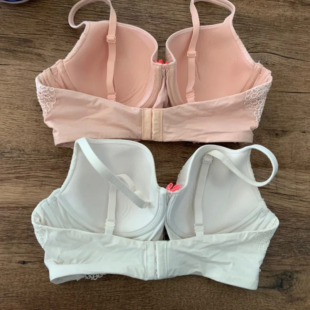 Victoria's Secret Lace Balconette Bra in Light Pink and White - Picture 6 of 7